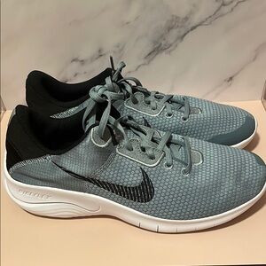 Nike Flex Experience RN Aviator Men's Black & Gray Sneakers Size 11 NWOT